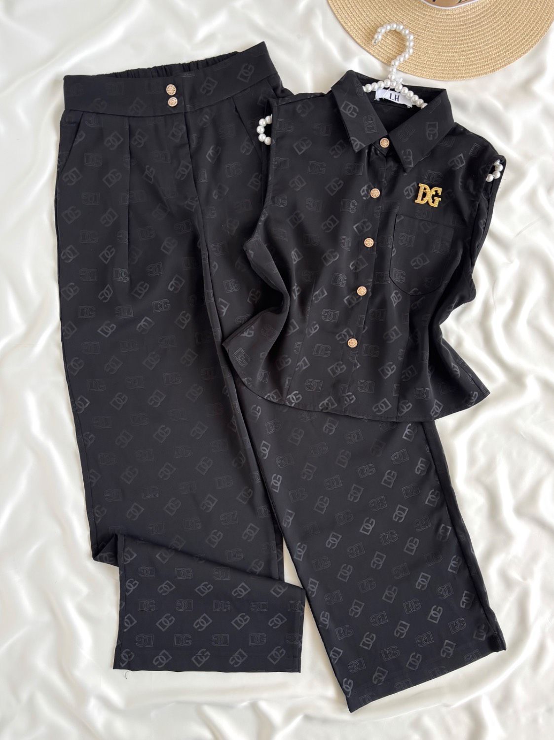 ست وست و شلوار برند دولچه گابانا D&G وارداتی  9868-03